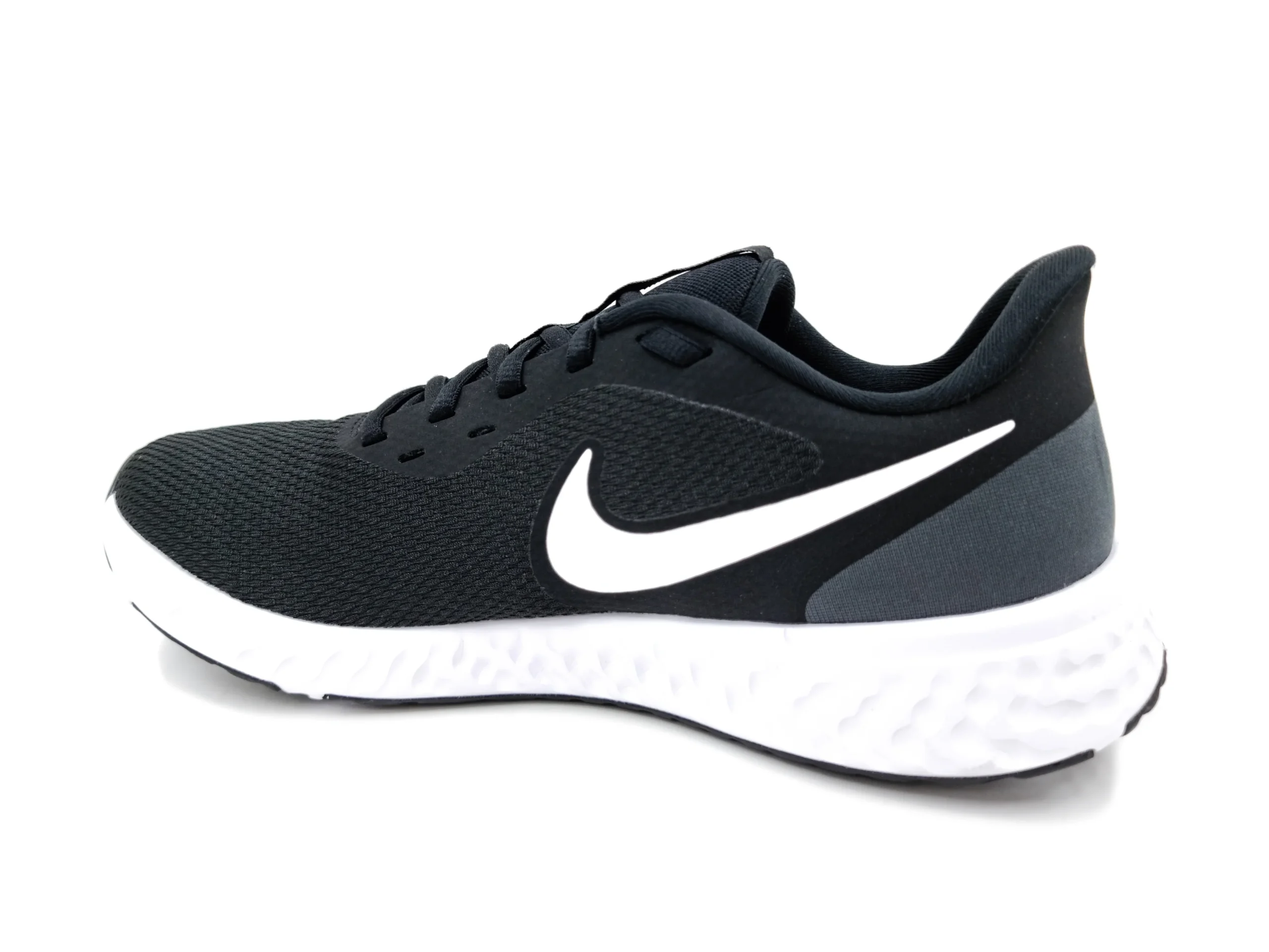 Tenis Nike Revolution 5 BQ3204002 Negro/Blanco-Hombre